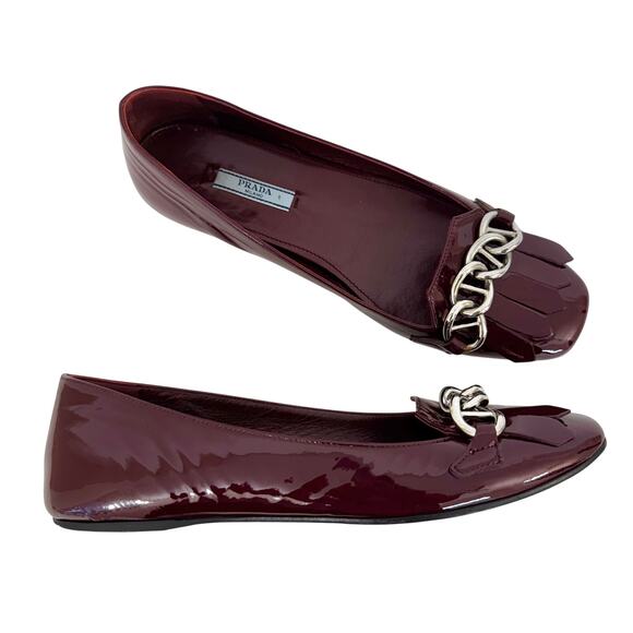 Prada Patent Leather Silver Tone Chain Flats Shoes Kilted Front Burgundy 38/US8 - Picture 1 of 12